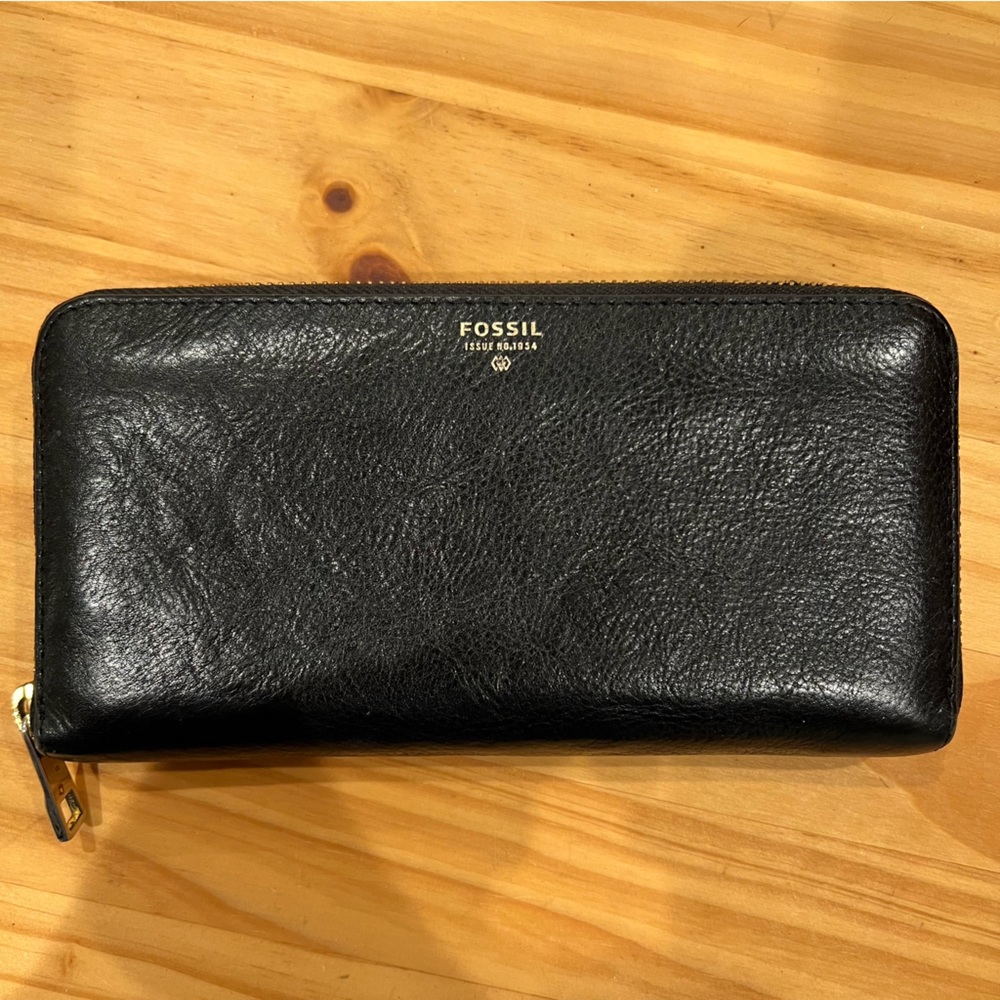 FOSSIL Wallet